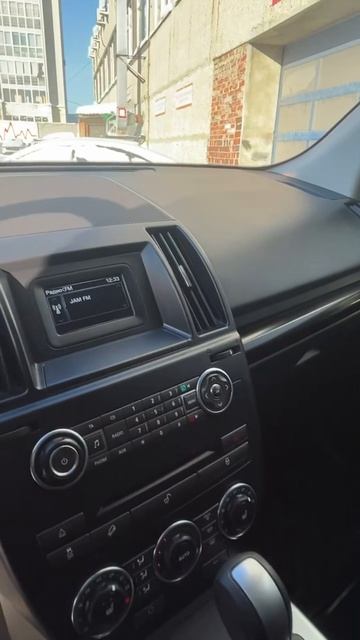 Обзор на Land Rover Freelander 2.2 TD4 AT 4WD 2014г смотреть онлайн