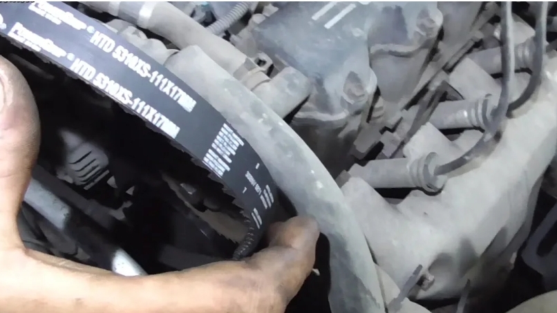 Замена помпы и ремня ГРМ Chevrolet Aveo смотреть онлайн