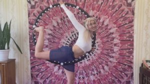 Тренировка с хула-хупом