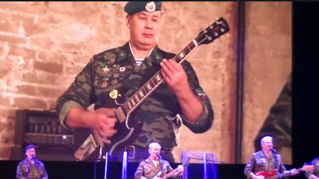 "Голубые береты". Мы еще не раз тронем небо руками. смотреть онлайн