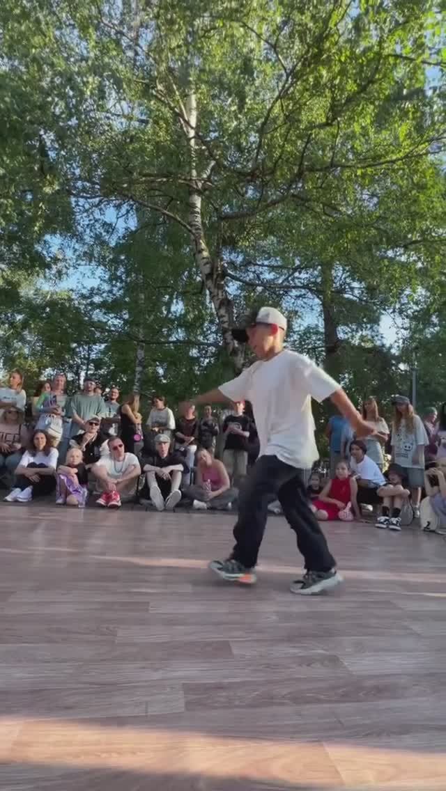 Shuffle Battle 🔥 Tuzelity Dance 🤟🎉 смотреть онлайн
