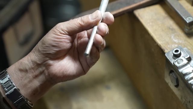 Процесс изготовления кисеру. 89-летний мастер, занимающийся изготовлением кисеру более 55 лет. смотреть онлайн