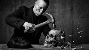 BEZLIKIY ZOMBI - МОЛОТОК ПО МОЗГАМ