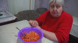 Семья трудяг вкалывает каждый день дома чтобы жить ПОДВАЛ ИЛЬИЧА повседневная жизнь в деревне