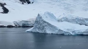 За Гренландией Ледяная Стена.