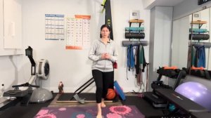 Артроз с одной стороны и Эндопротез с другой. Ежедневный комплекс реаб упражнений 15 мин.