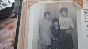 Листаю студенческий альбом.