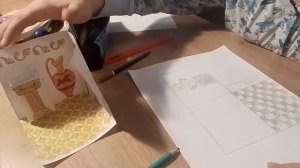 сделал музей из бумаги