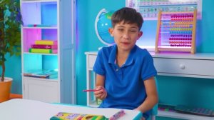 Настя учит детей правильному поведению и этикету в школе