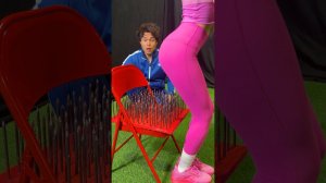 Не Садись На Тот Загадочный Стул! (Близнецы Стокс | Stokes Twins)