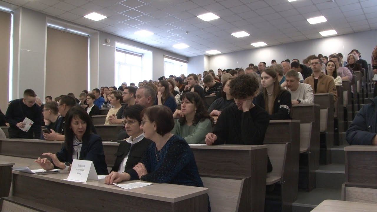 Масштабное родительское собрание состоялось в БТИ ("Будни", 26.01.26г., Бийское телевидение) смотреть онлайн