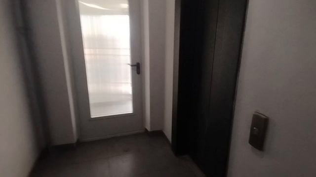 ПЕРЕСНЯТО! резкая остановка грузового лифта. лифт и музыкальный лифт щлз от ПИК 2018 в боброво. смотреть онлайн