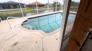 Флиппинг дома с нуля в США- плитка, пол и проблемы с бассейном _ День 5(Mykhailo Yashchenko)