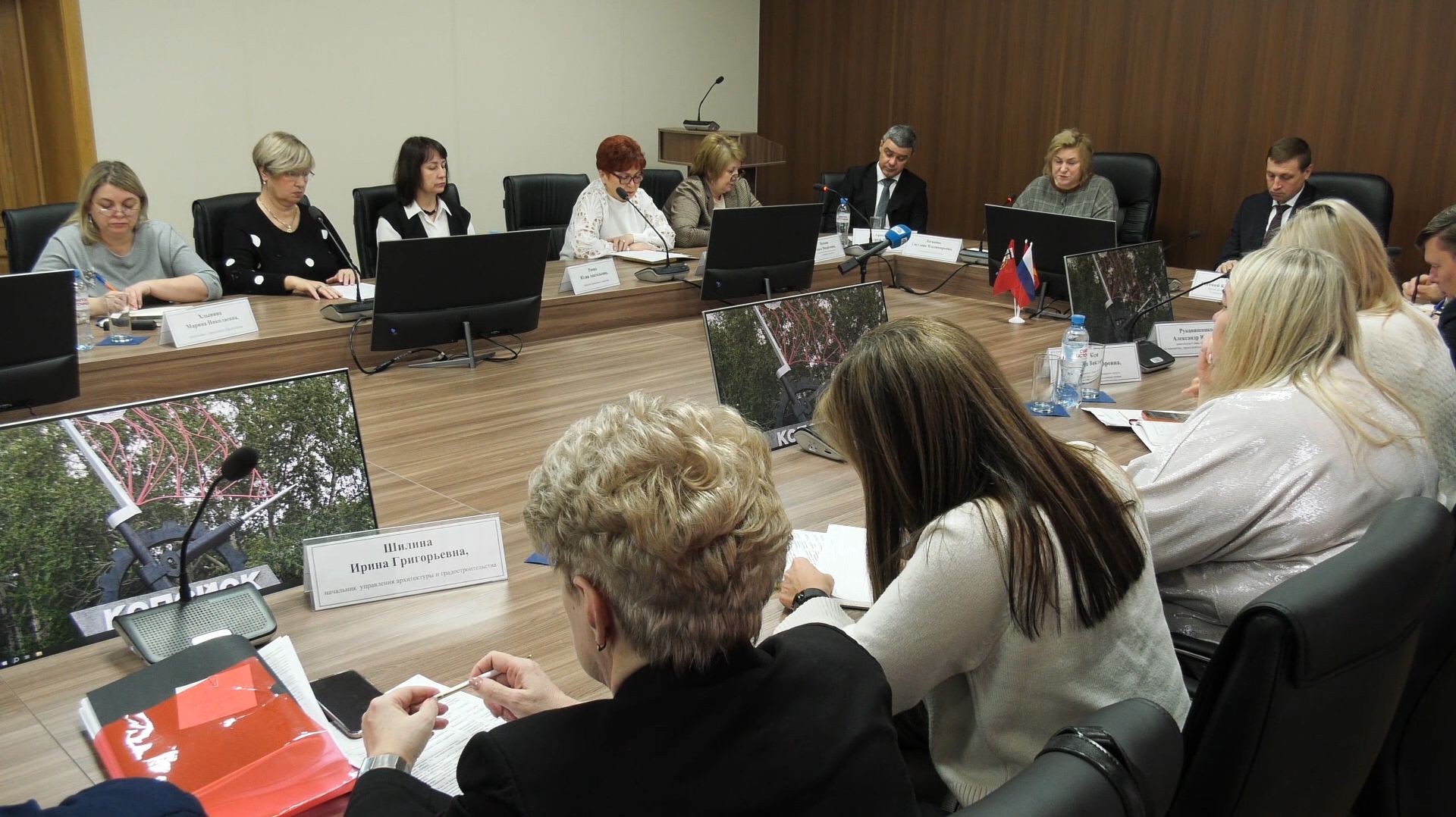 Власти обсудили актуальные вопросы недели смотреть онлайн