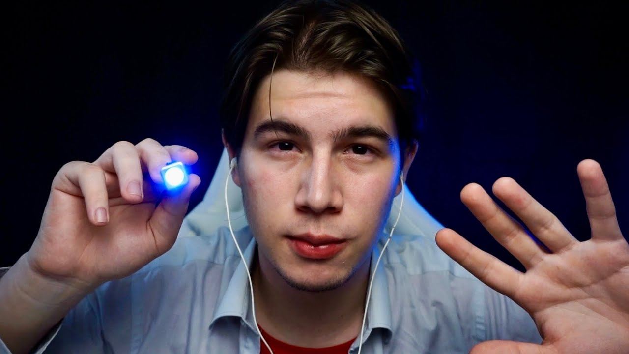 АСМР ОСМОТР ВАШИХ ГЛАЗ  ОКУЛИСТ