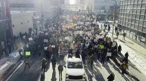В Миннеаполисе на фоне массовых беспорядков произошел раскол среди силовиков.
