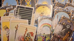 ТАРО РАСКЛАД\ ЧТО БУКВАЛЬНО ВРЫВАЕТСЯ В ВАШУ ЖИЗНЬ?!