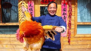 Огромного агрессивного петуха превратили в курицу в горячем виде! Поделитесь с семьей!