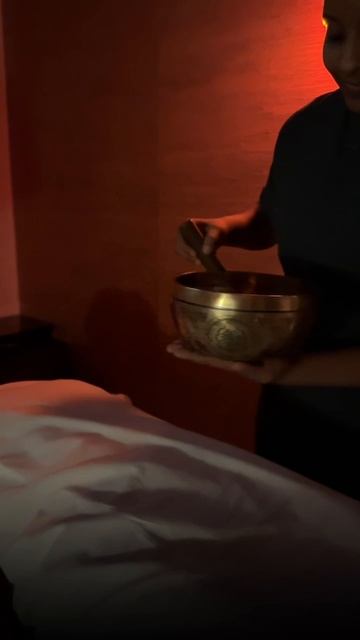 Чакровый массаж с чашами