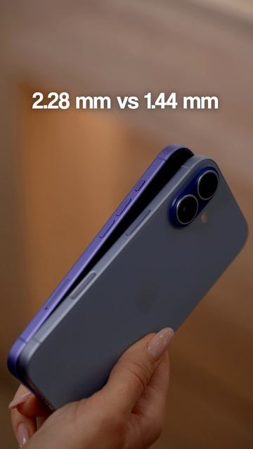 iPhone 16 vs iPhone 17. смотреть онлайн