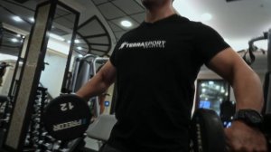 МАЦЕНКО ОЛЕГ - персональный тренер тренажерного зала