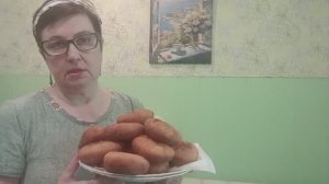 Напекла пирожков.Разговоры между делом.Приходите вечерять.