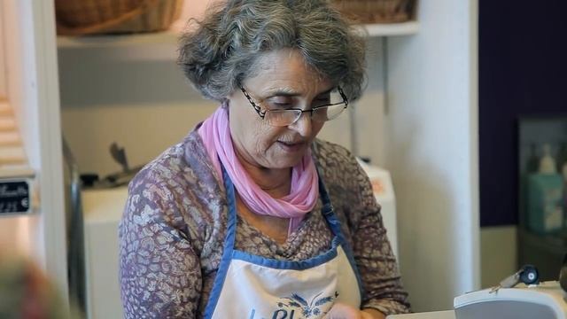 Situation du quotiden - A la boulangerie - partie 1 смотреть онлайн