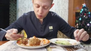 Мукбанг/ Рис С Котлетой Огурец Сало!