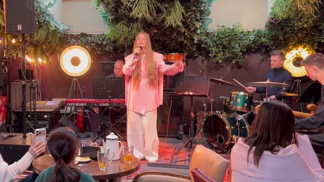 Straighten Up And Fly Right