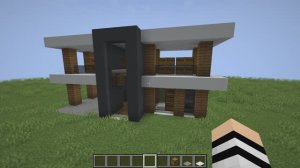 Домик из досок и бетона.