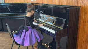 Магомедова Эльмира, 19.01.2017, 9 лет, 3 класс.