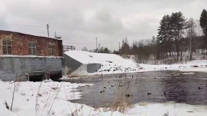 ГЭС в поселке Вырица зимой