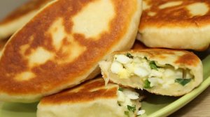 Домашние пирожки с луком и яйцом 🔥