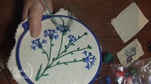 Василек - вышивка. Цветочная поляна.