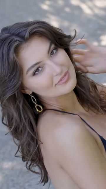 The Playful Side Of Model Rachel Pizzolato On Set