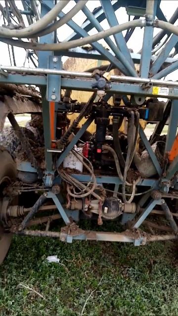 3.07.25  агроном послал в дождь работать. А отмывать то мне