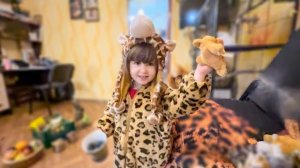 Ангелина МЕНЯЕТ ОБРАЗЫ от слона до гепарда!