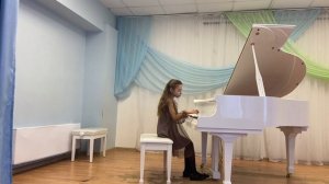 Филатова Ксения 9 лет. П. Чайковский В церкви, П. Чайковский Камаринская