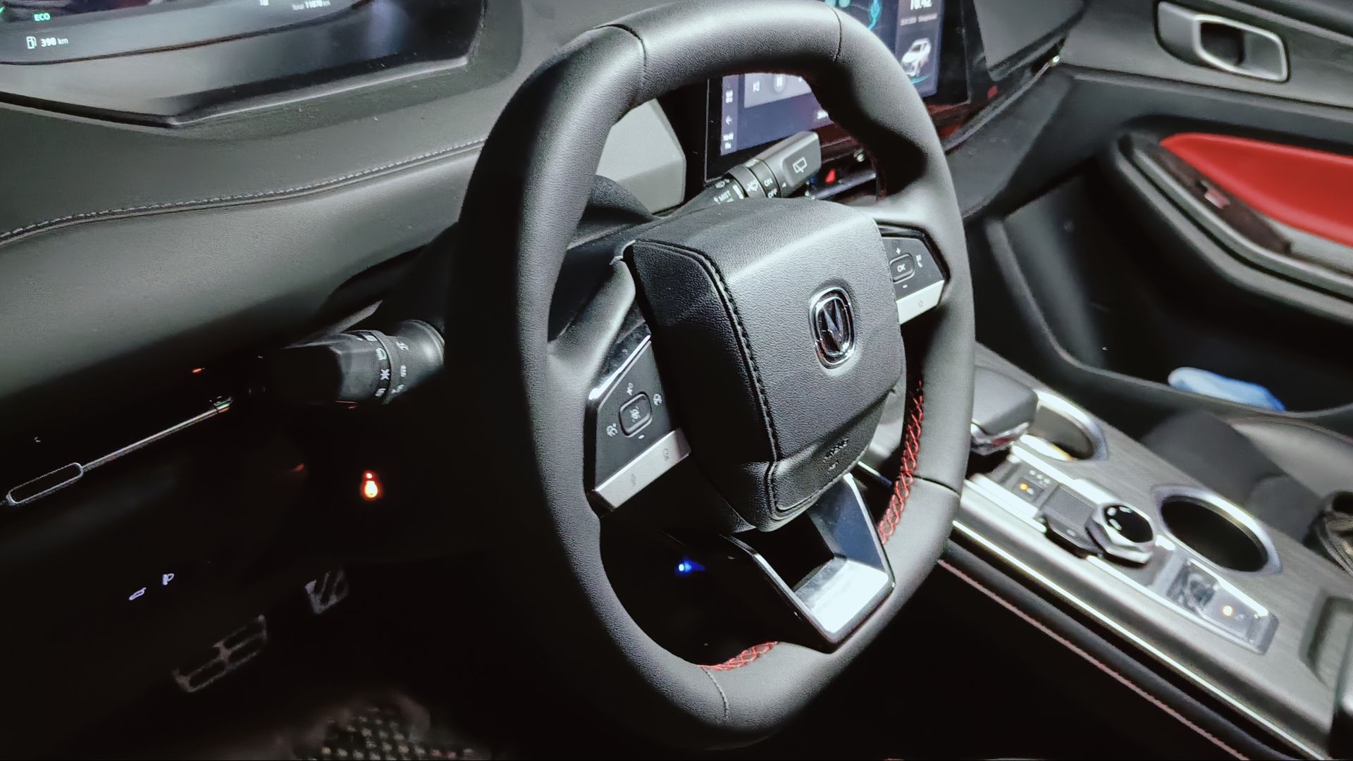 Changan UNI-S/CS55 Plus. Ставим подогрев руля своими силами.