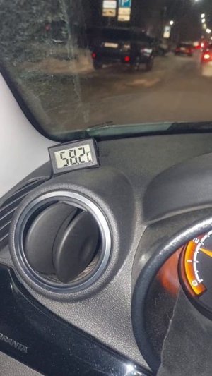 Гранта кросс Сегодня -25 в машине тепло.