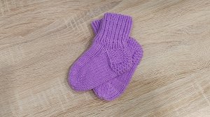 Носочки спицами для малышей  0 - 3 месяца //Видеоописание