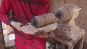 Процесс изготовления доски для раскатывания теста