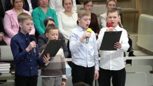 Хоть бушует жизнь..