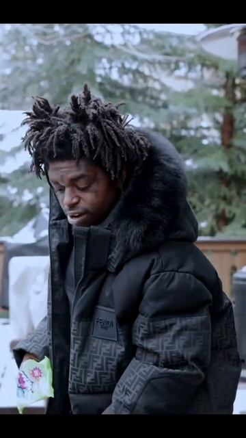 Кодак в новом клипе смотреть онлайн