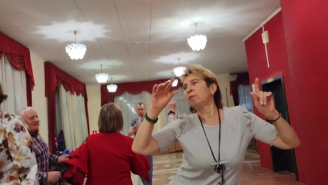 25 января.Зажигаем под французкий хит.... смотреть онлайн