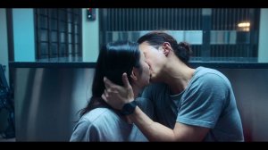 Бумажный дом: Корея. Денвер и Мисун. Всего лишь друг