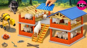 Мультик про трактор, строит двухэтажный кирпичный Овечий сарай после нападения Волка