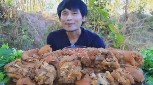 Свиные ножки с морепродуктами и свежими овощами🍗 ASMR, MUKBANG