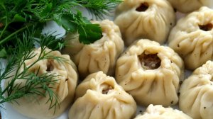 Буузы-традиционное блюдо бурятской кухни .