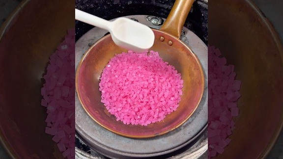 Одно из немногих мест в Японии, где можно попробовать карамелизированные конфеты! смотреть онлайн